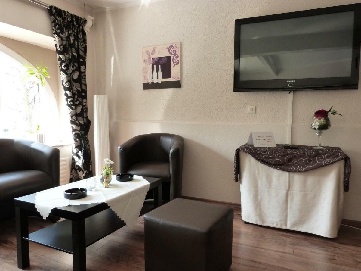 מאיין Hotel Jaegerhof מראה חיצוני תמונה